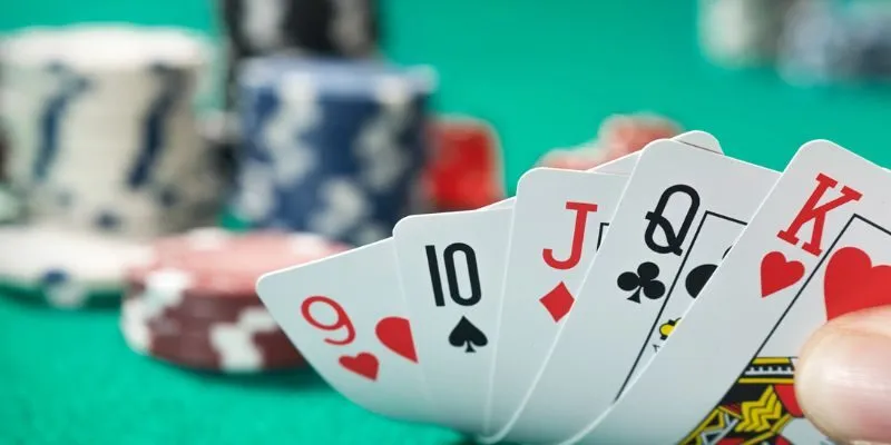 Nắm rõ thùng phá sảnh Poker là gì
